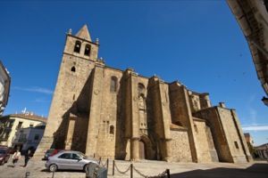 B_IGLESIA_SANTIAGO_CACERES_01